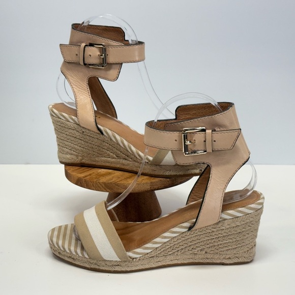 COACH Tan and white stripe HELEN rattan wedge espadrilles size 7. - Picture 2 of 10